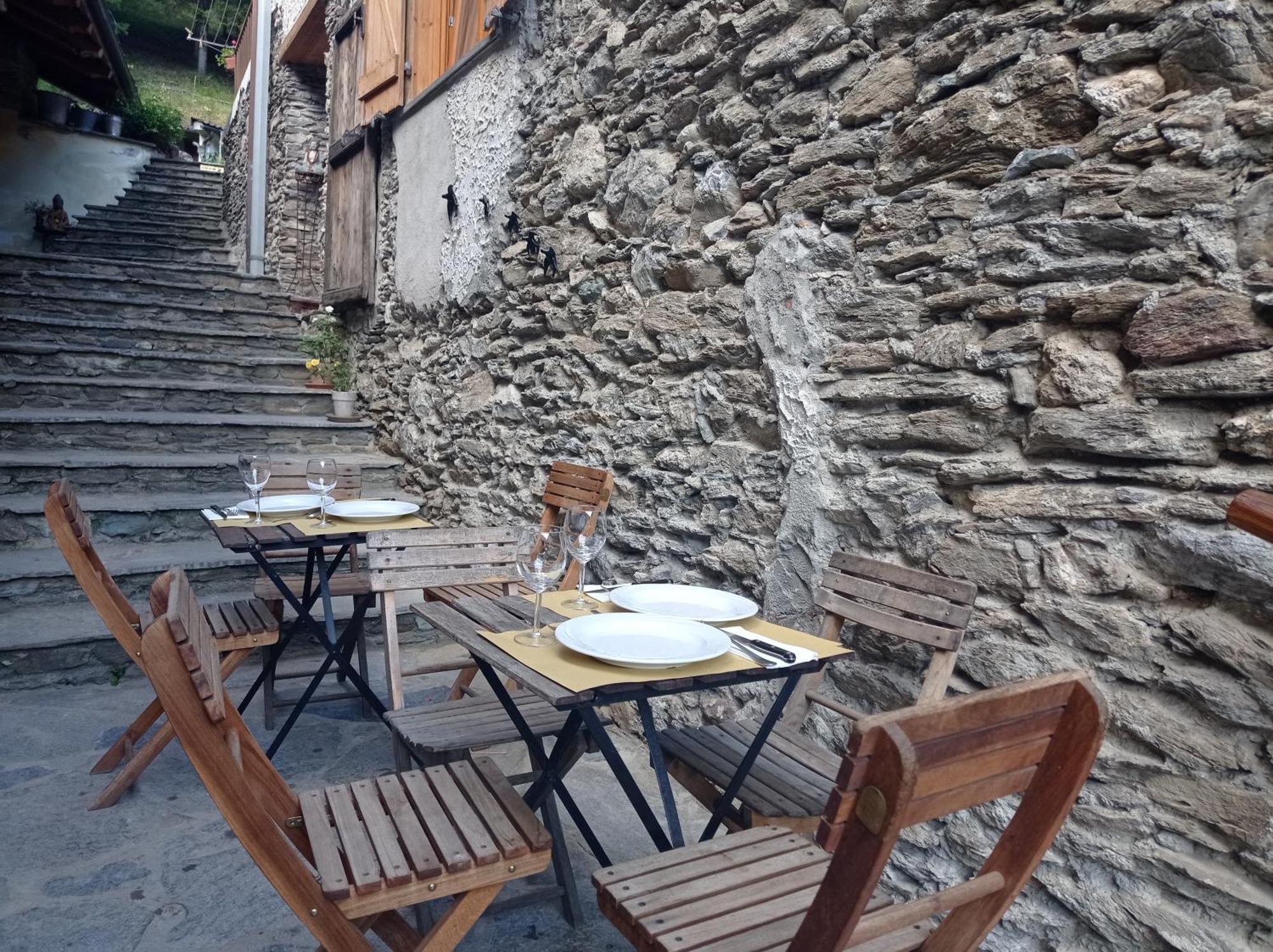 Albergo Diffuso La Marmu Osteria Della Croce Bianca Marmora Exterior foto